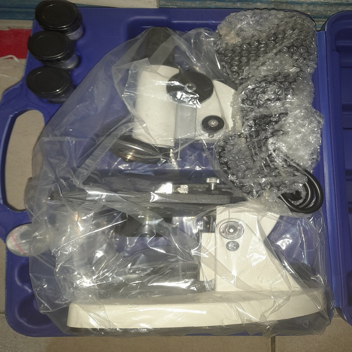 MICROSCOPE BINOCULER