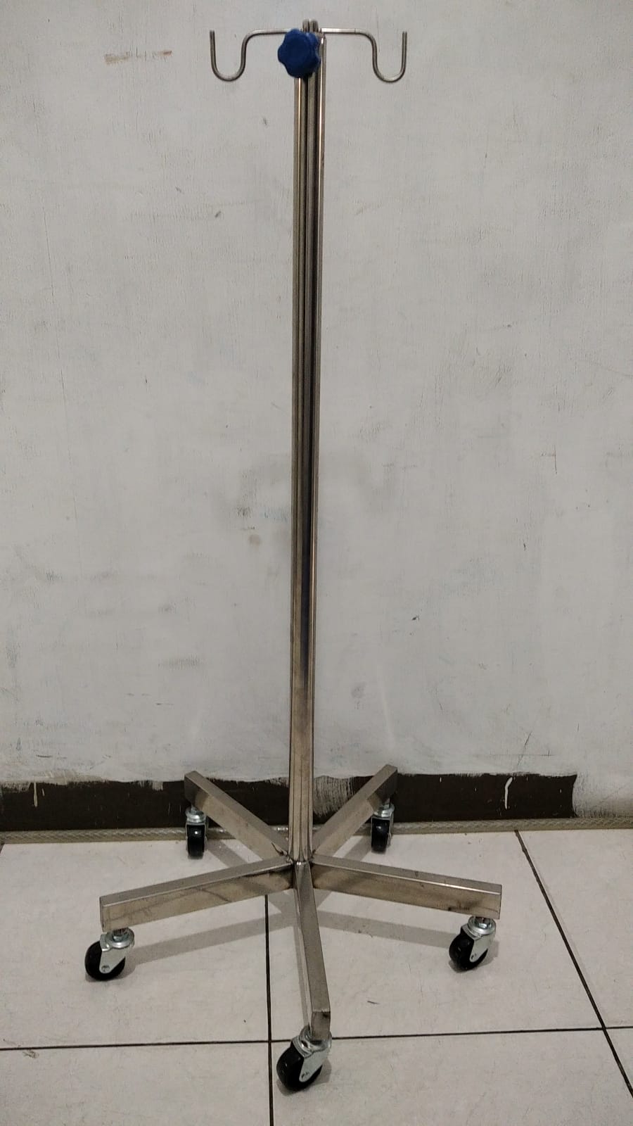 TIANG INFUS STAINLESS KAKI 5